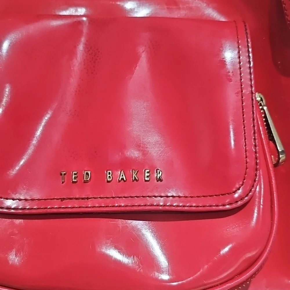 Ted Baker Y2K Tote Bag Patente Hot Pink Leather.